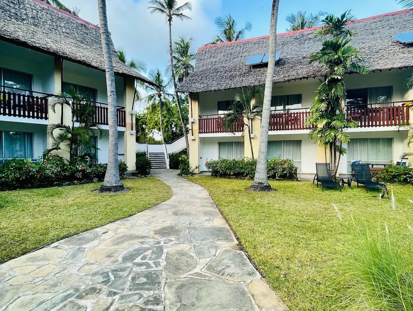 Bahari Beach Hotel