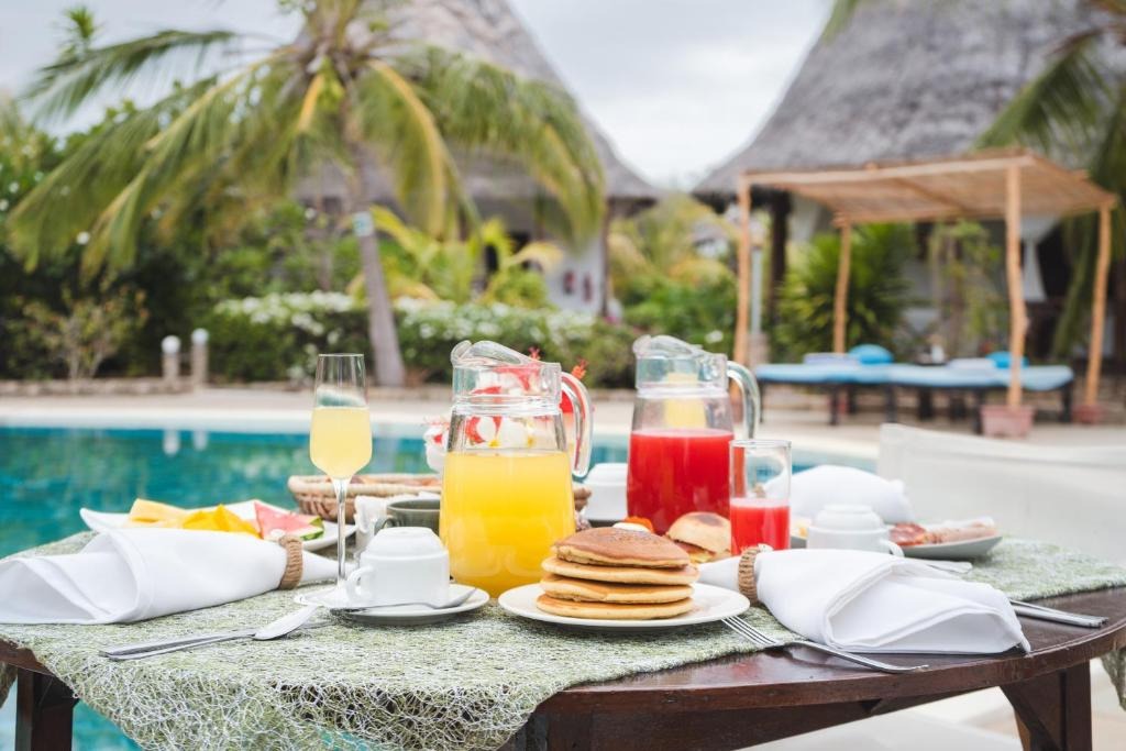Exploreans Beach Club & Villas