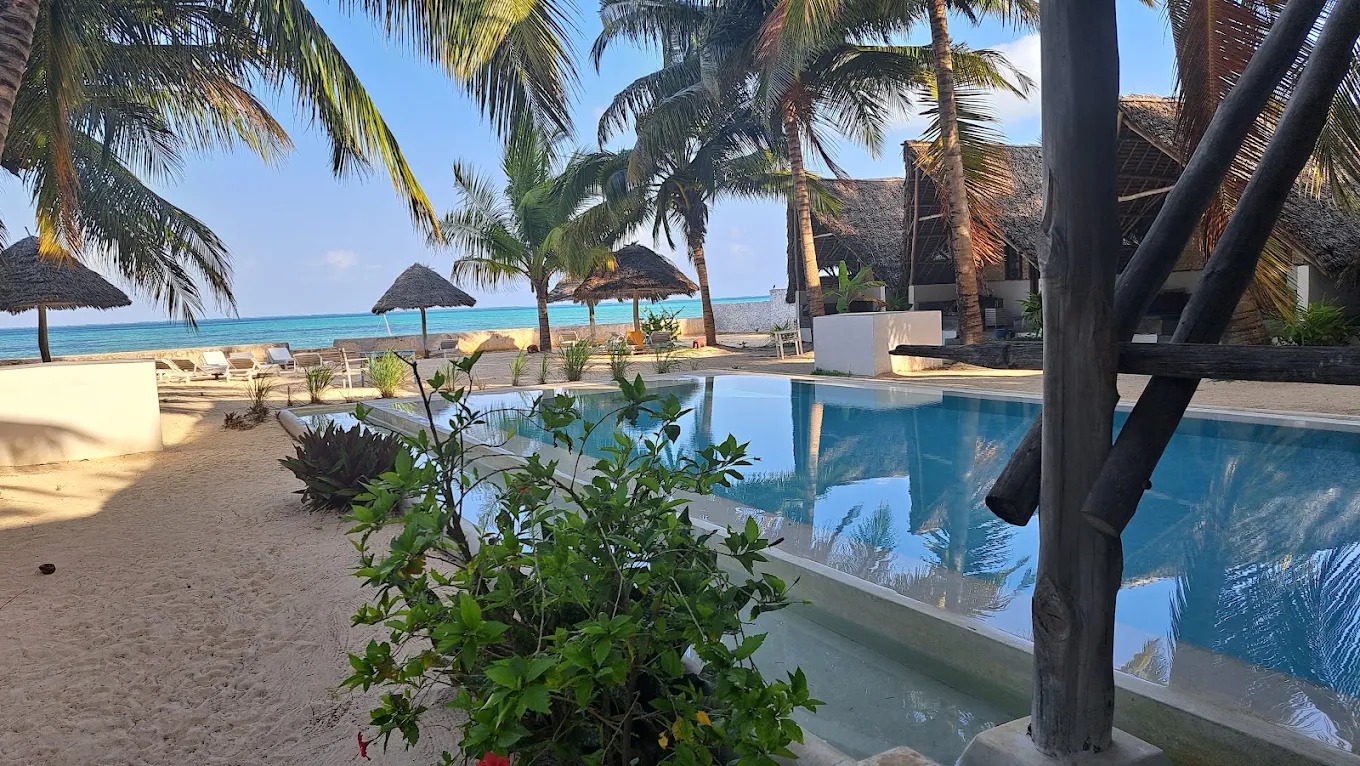 Nur Beach Hotel